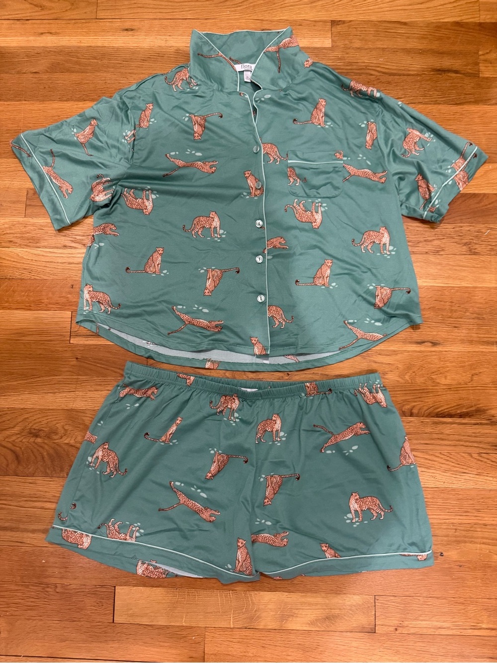 Women’s Green Cheetah Print Pajama Set